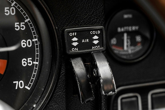Jaguar E-TYPE 24 of 30