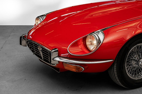 Jaguar E-TYPE 8 of 30