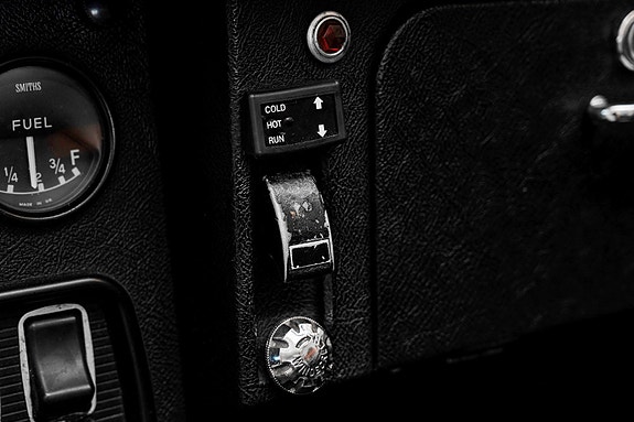 Jaguar E-TYPE 27 of 30