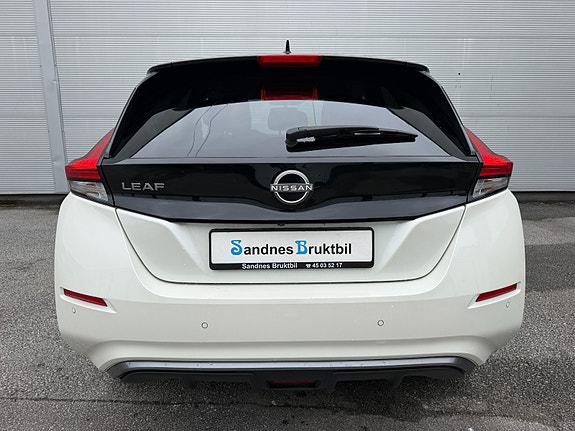 Nissan Leaf 4 of 23