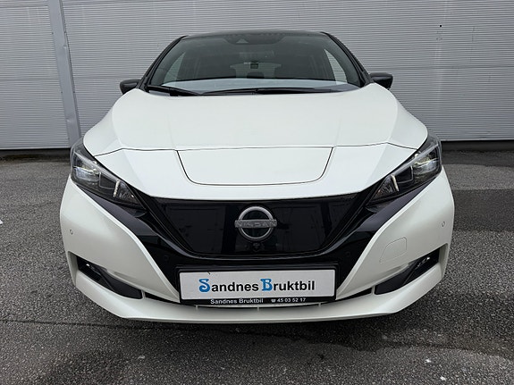 Nissan Leaf 3 of 23