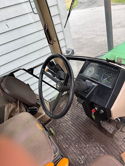John Deere 6210 SE 5 of 5