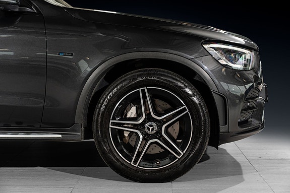 Mercedes-Benz GLC300 e 9 of 30
