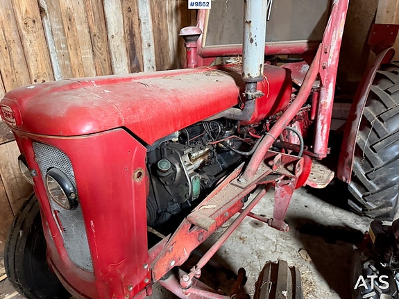 Volvo 1965 BM 320 D Traktor 3 of 5