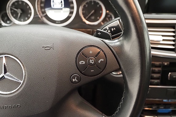 Mercedes-Benz E250 14 of 21