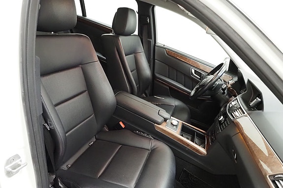 Mercedes-Benz E250 7 of 21
