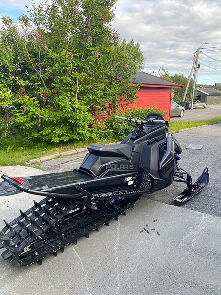 Polaris 850 RMK Khaos 146 Slash 4 of 5
