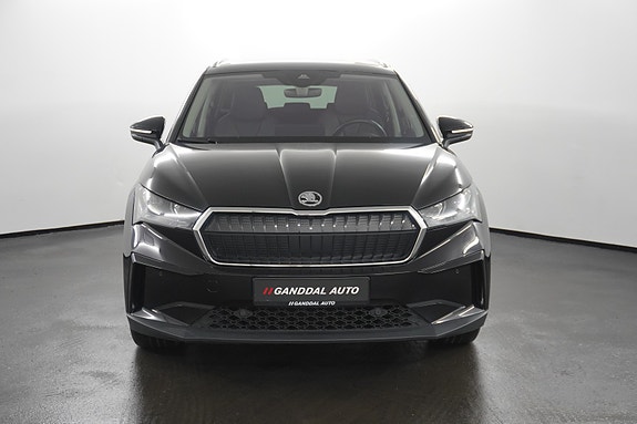 Skoda Enyaq 3 of 5