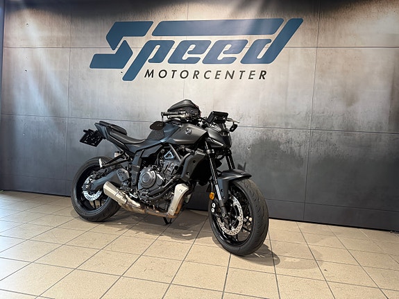 Yamaha MT-07 2 of 5
