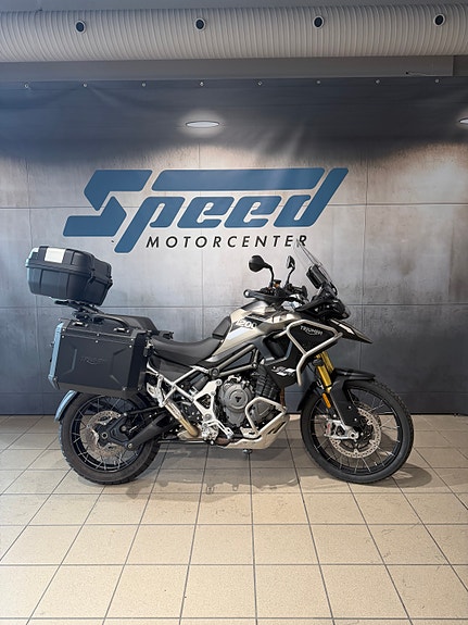 Triumph Tiger 1200 2 of 5