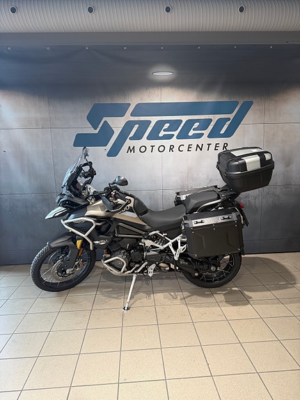 Triumph Tiger 1200 3 of 5