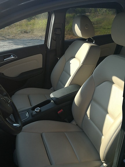 Mercedes-Benz B250 e 10 of 13