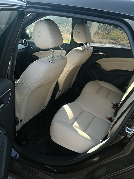 Mercedes-Benz B250 e 9 of 13