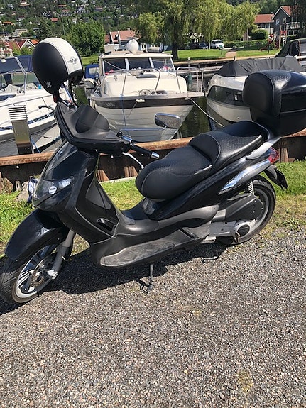 Piaggio Beverly 250 3 of 5