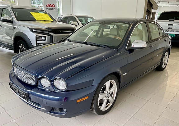 Jaguar X-TYPE