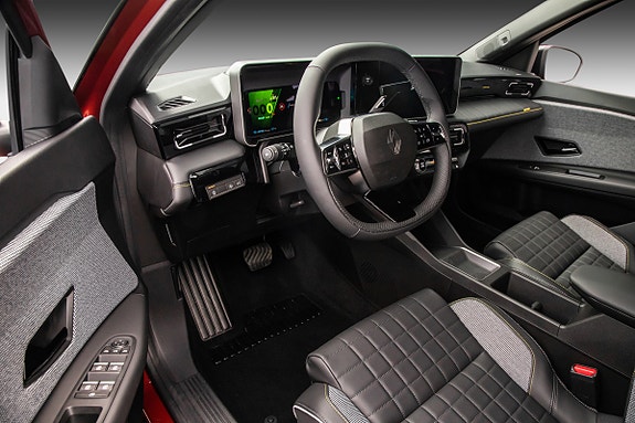 Renault 4 E-Tech 13 of 21
