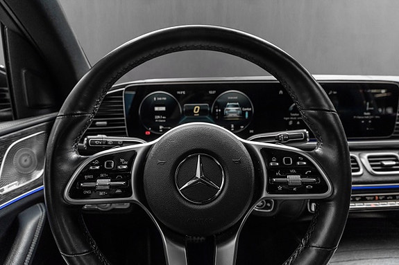 Mercedes-Benz GLS400 d 27 of 30