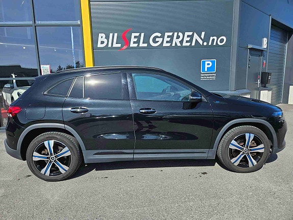 Mercedes-Benz EQA350 3 of 5