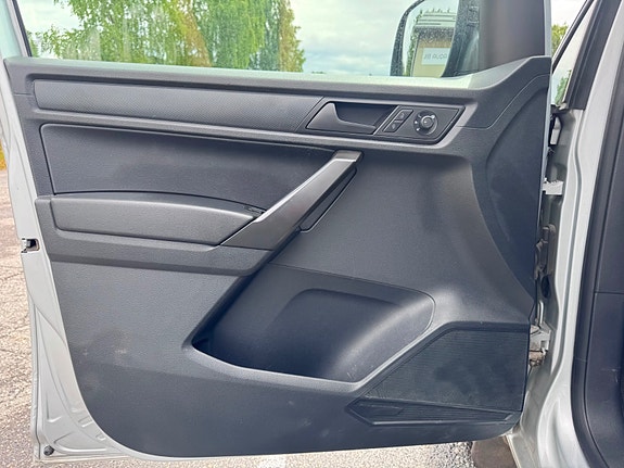 Volkswagen Caddy 12 of 19