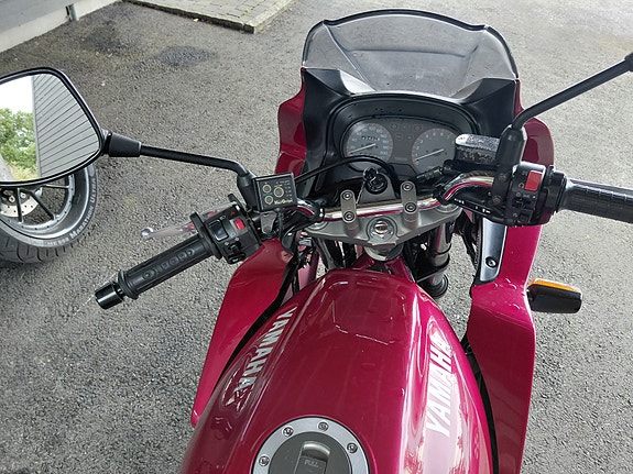 Yamaha XJ 600 Diversion 12 of 14