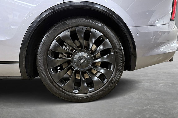 Hongqi E-HS9 4 of 5