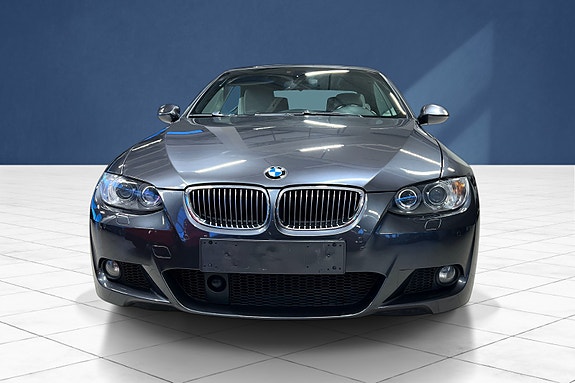 BMW 335i 2 of 16