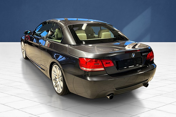 BMW 335i 8 of 16