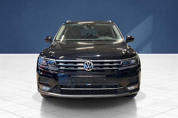 Volkswagen Tiguan Allspace 2 of 18