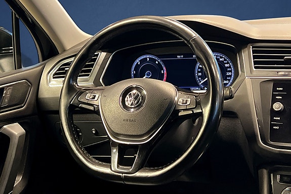 Volkswagen Tiguan Allspace 15 of 18