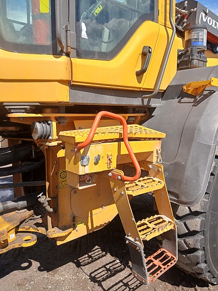 Volvo L90 H 11 of 25