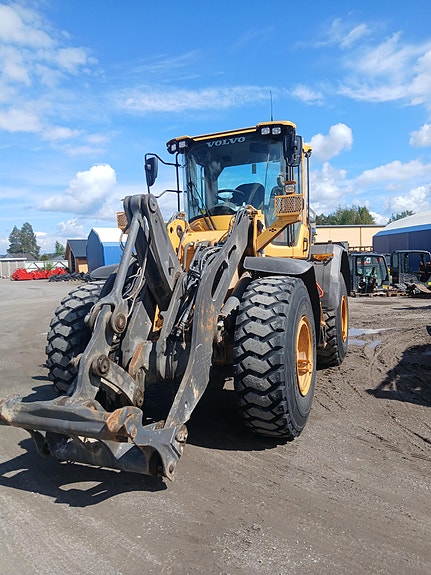 Volvo L90 H 2 of 5