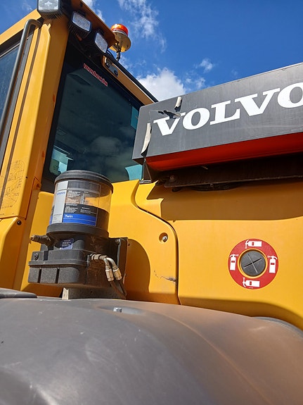 Volvo L90 H 9 of 25