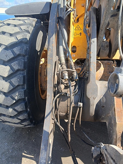Volvo L90 H 12 of 25