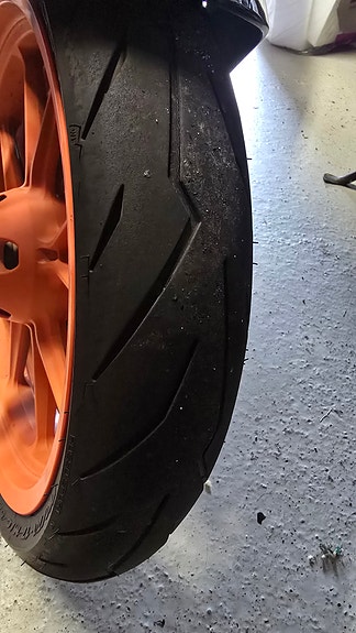 KTM 390 Duke 8 of 9