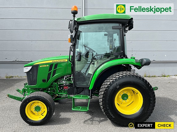 John Deere 4066R 4 of 5