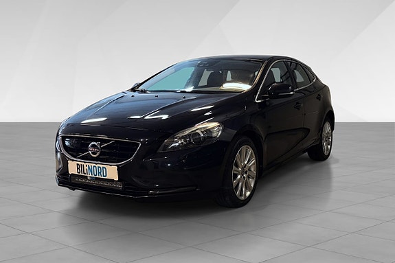 Volvo V40 3 of 5
