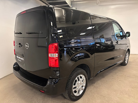 Opel Vivaro 5 of 5