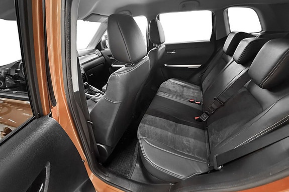 Suzuki Vitara 12 of 26