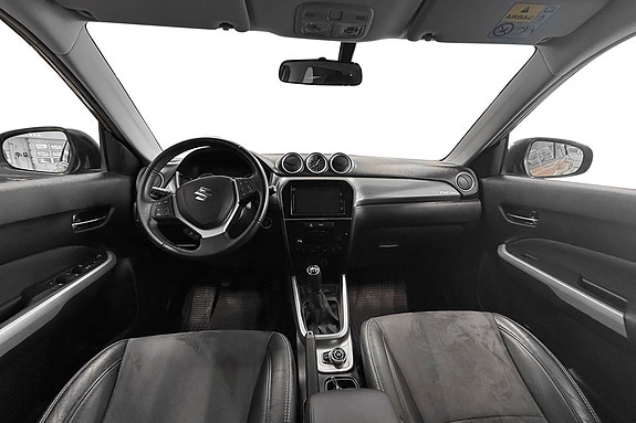 Suzuki Vitara 16 of 26