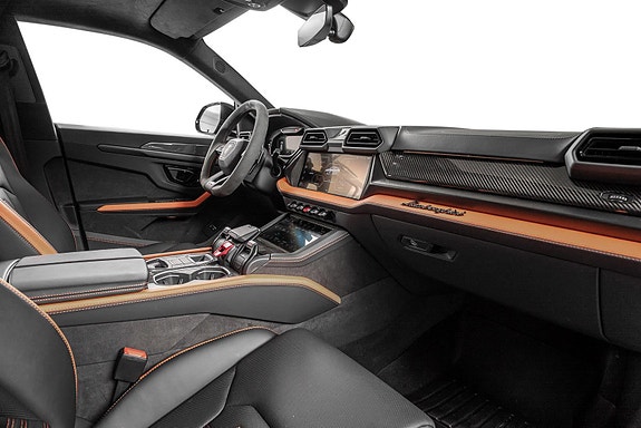 Lamborghini Urus 17 of 30