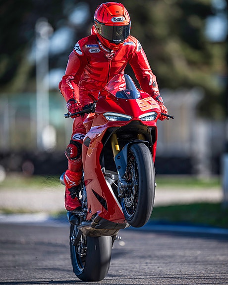 Ducati Panigale V2 S | NYHET! 2 of 3