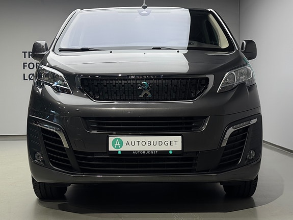 Peugeot e-Traveller 5 of 23