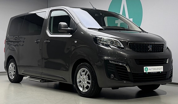 Peugeot e-Traveller 4 of 23