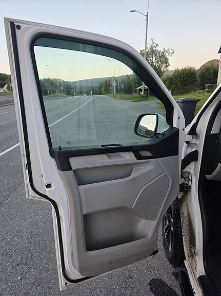 Volkswagen Transporter 15 of 20
