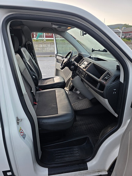Volkswagen Transporter 14 of 20