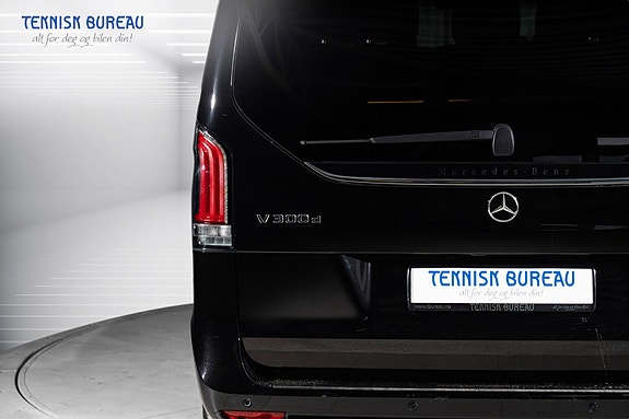 Mercedes-Benz V300 d 5 of 30