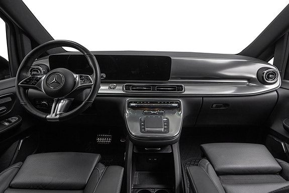 Mercedes-Benz V300 d 14 of 30