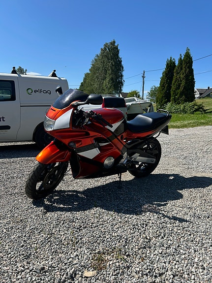 Honda CBR 600 F 3 of 5