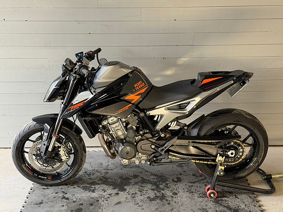 KTM 790 Duke 5 of 5