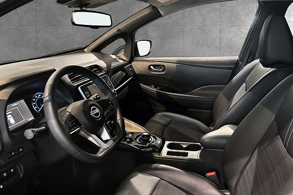 Nissan Leaf 7 of 15